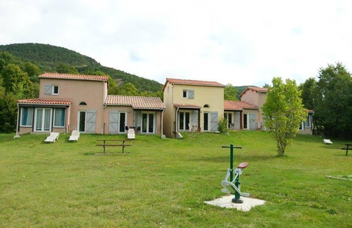 Peyroules House | 51 m² Gîte ∙ 2 bedrooms ∙ 6 guests