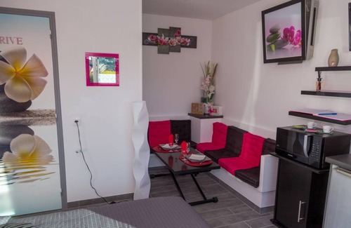 Plan-d'Aups-Sainte-Baume Apartment | 55 m² Apartment ∙ 1 bedroom ∙ 2 guests