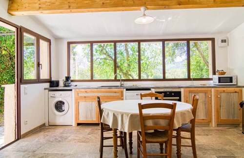 Besse-sur-Issole House | 55 m² House ∙ 1 bedroom ∙ 4 guests