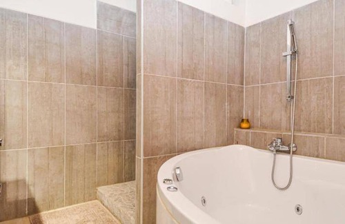 Violes House | 56 m² House ∙ 3 bedrooms ∙ 6 guests
