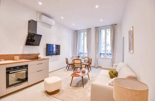 1st Arrondissement Apartment | 60 m² Apartment ∙ 2 bedrooms ∙ 6 guests