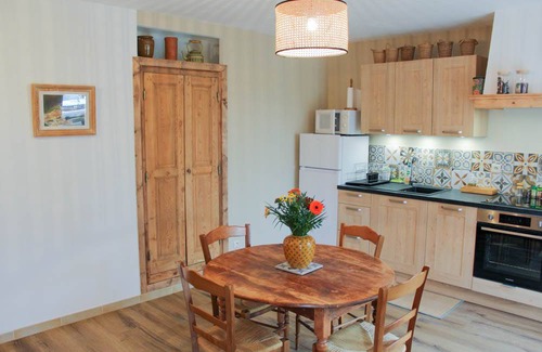 Digne-les-Bains House | 60 m² Gîte ∙ 1 bedroom ∙ 2 guests