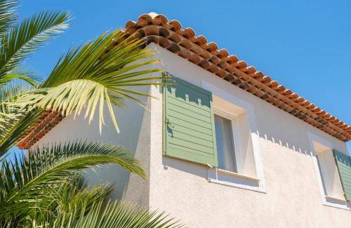 Marignane Villa | 60 m² Villa ∙ 2 bedrooms ∙ 6 guests