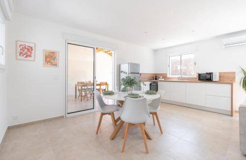 Marignane Villa | 60 m² Villa ∙ 2 bedrooms ∙ 6 guests