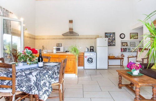 Menerbes House | 65 m² House ∙ 2 bedrooms ∙ 4 guests