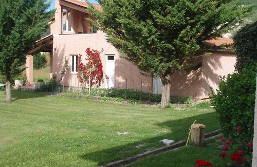 Saint-Andre-les-Alpes House | 67 m² Gîte ∙ 3 bedrooms ∙ 6 guests