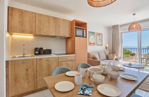Giens Condo | 68 m² Condo ∙ 2 bedrooms ∙ 8 guests