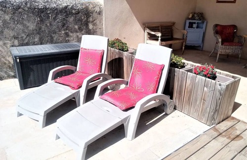 Caromb Apartment | 70 m² Apartment ∙ 1 bedroom ∙ 2 guests