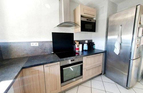 Marignane Apartment | 70 m² Apartment ∙ 2 bedrooms ∙ 5 guests