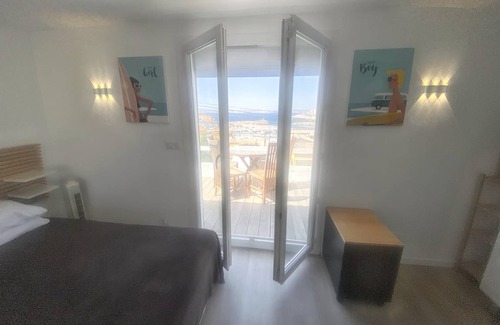 8th Arrondissement House | 70 m² House ∙ 2 bedrooms ∙ 4 guests