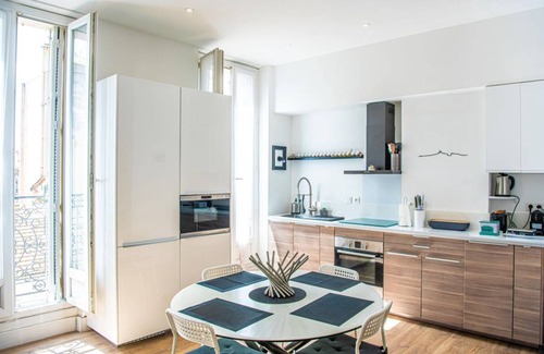 1st Arrondissement Apartment | 73 m² Apartment ∙ 2 bedrooms ∙ 4 guests