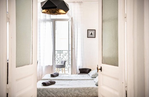 1st Arrondissement Apartment | 73 m² Apartment ∙ 2 bedrooms ∙ 4 guests