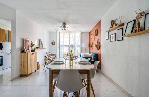 Noailles Apartment | 73 m² Apartment ∙ 2 bedrooms ∙ 5 guests