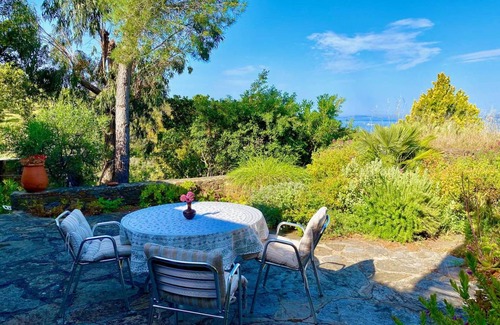 Cap Benat House | 73 m² House ∙ 2 bedrooms ∙ 4 guests