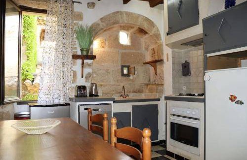 Castillon-du-Gard Apartment | 75 m² Apartment ∙ 1 bedroom ∙ 4 guests