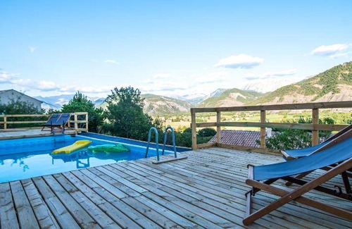 Marcoux House | 75 m² House ∙ 2 bedrooms ∙ 4 guests