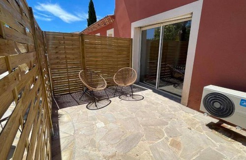Marignane Apartment | 75 m² Serviced apartment ∙ 2 bedrooms ∙ 6 guests