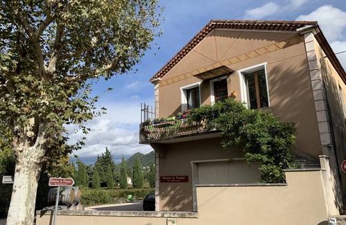 Sablet Apartment | 80 m² Apartment ∙ 2 bedrooms ∙ 7 guests