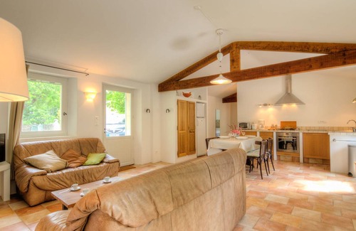 Bonnieux House | 80 m² House ∙ 1 bedroom ∙ 4 guests