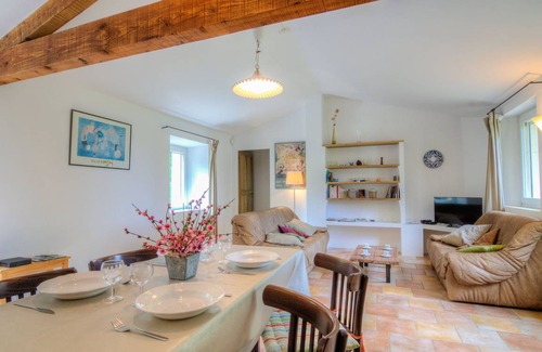 Bonnieux House | 80 m² House ∙ 1 bedroom ∙ 4 guests
