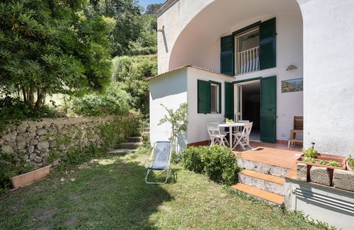 Erchie House | 80 m² House ∙ 1 bedroom ∙ 4 guests