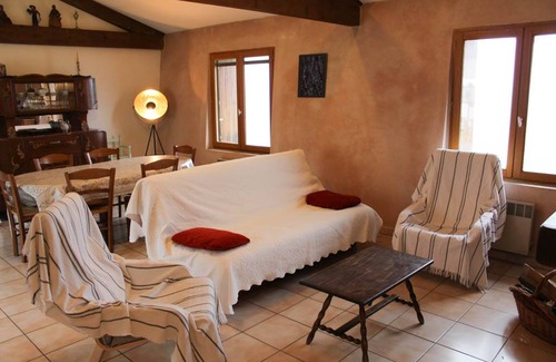 Les Omergues House | 83 m² Gîte ∙ 3 bedrooms ∙ 6 guests