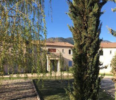 Montbrun-les-Bains Apartment | 85 m² Serviced apartment ∙ 3 bedrooms ∙ 8 guests