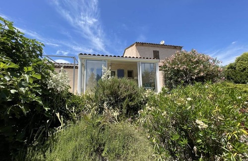 Quinson Villa | 85 m² Villa ∙ 2 bedrooms ∙ 6 guests