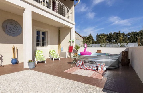 Chateaurenard Other | 90 m² Accommodation ∙ 3 bedrooms ∙ 5 guests