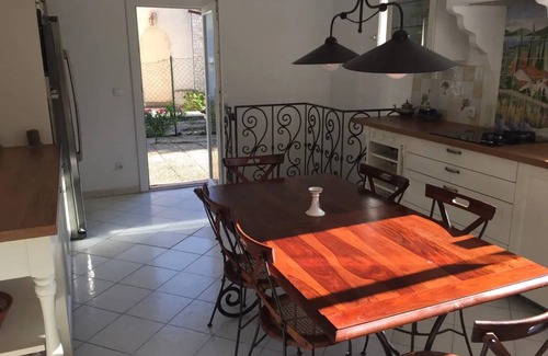 Plan-de-Cuques Apartment | 90 m² Apartment ∙ 1 bedroom ∙ 4 guests
