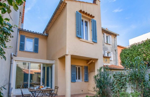 Le Mourillon House | 90 m² House ∙ 3 bedrooms ∙ 5 guests