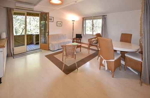 Mondragon House | 90 m² House ∙ 4 bedrooms ∙ 8 guests