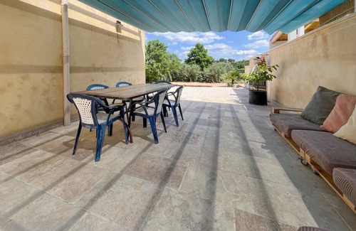 Comps House | 90 m² Maisonette ∙ 3 bedrooms ∙ 6 guests