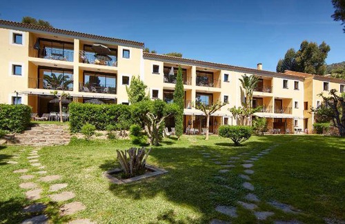 Le Rayol Apartment | 95 m² Serviced apartment ∙ 3 bedrooms ∙ 127 guests