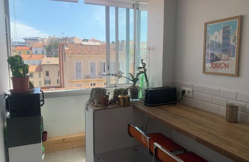 Le Mourillon Apartment | Apartment 2 minutes walk from the beach