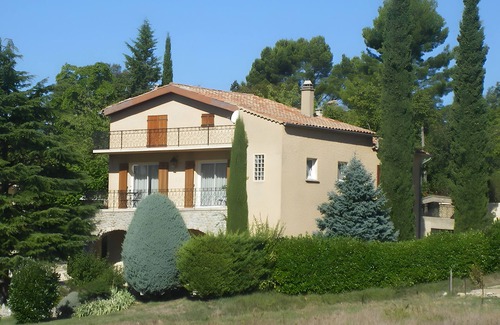 Entrechaux Apartment | Apartment 'Gîte Le Séguret' with Mountain View and Wi-Fi