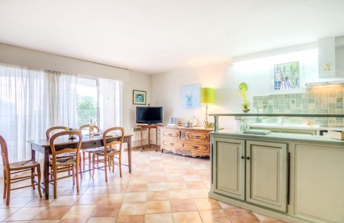 Carqueiranne Apartment | Apartment Le Clos des 3 Palmiers