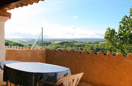 Niozelles Apartment | Apartment Les Demeures du Clos - Genêt (FOQ319) in Forcalquier - 2 persons, 1 bedrooms