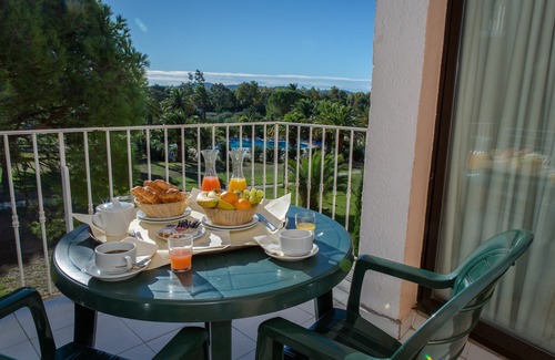 Les Restanques Condo | Appart 300m de la Plage | Wi-Fi Gratuit!