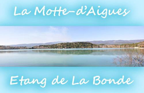 Vitrolles-en-Luberon Apartment | Appartement Gîte d'Etape Vitrolles en Luberon