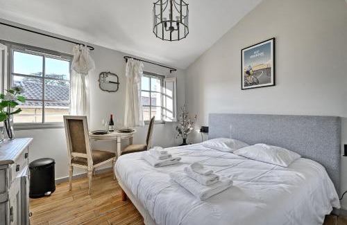 Avignon City Centre Apartment | Au cœur des Papes, dans bâtisse de charme studios & appartements en cœur de ville