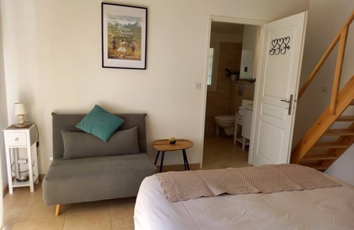 Roquevaire Bed & Breakfast | Au temps des secrets guest room breakfast included