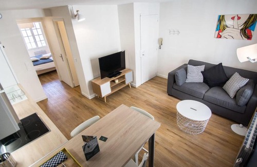 Avignon City Centre Apartment | Beautiful Apartment For 4 Near The Rhone!