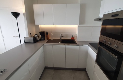 Le Lavandou Apartment | Beautiful apartment The Park- T3 Sea view and Feet in the water- Wifi