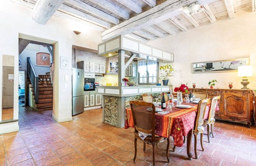Caromb Villa | Beautiful private villa for 8 people with WIFI, private pool, TV and pets allowed