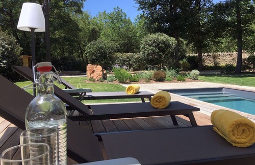 Gordes House | Beautiful renovated stone property with heated pool in Gordes