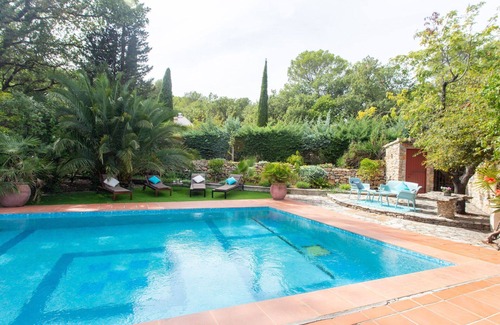 Cuers House | Beautiful villa for 4 guests with WIFI, A/C, private pool and TV