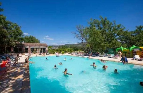 Saint-Saturnin-les-Apt House | Camping 3 étoiles - Piscine - eebbch