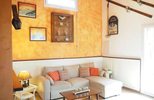 Bedoin House | Chalet by Mont Ventoux with Stunning Views