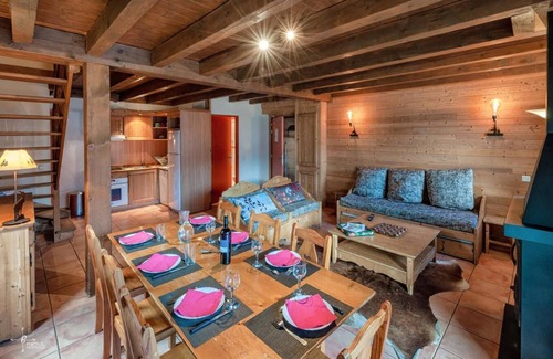 Pra Loup Ski Chalet | Chalet, view valley, terrace, fireplace or stove, tv, ski locker, 80m², Pra Loup